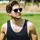 //www.solong.cl/cdn/shop/files/lente_de_sol_so_long_hombre_atticus_tnt_1_e6e752e1-2058-454f-9c09-a756551b05b7_140x.jpg?v=1694164428