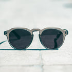 //www.solong.cl/cdn/shop/files/lente_de_sol_so_long_smash_garage_3_bb2a0791-bdab-4417-aeb7-acd37beaac2f_140x.jpg?v=1694141520