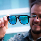 //www.solong.cl/cdn/shop/files/lentes_de_sol_so_long_hombre_wave_curl_3_f8b3ebbf-9b8f-4335-ae90-6dc42ecbe3d9_140x.jpg?v=1694147173